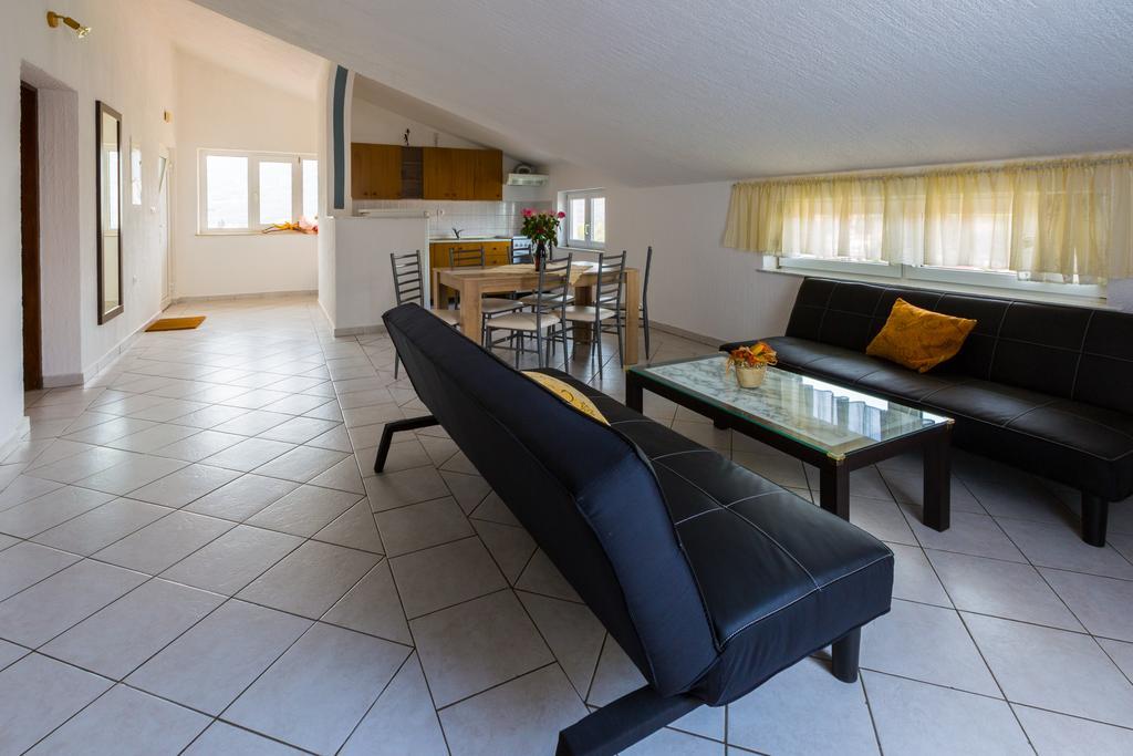 Apartments Marica Novi Vinodolski Eksteriør billede
