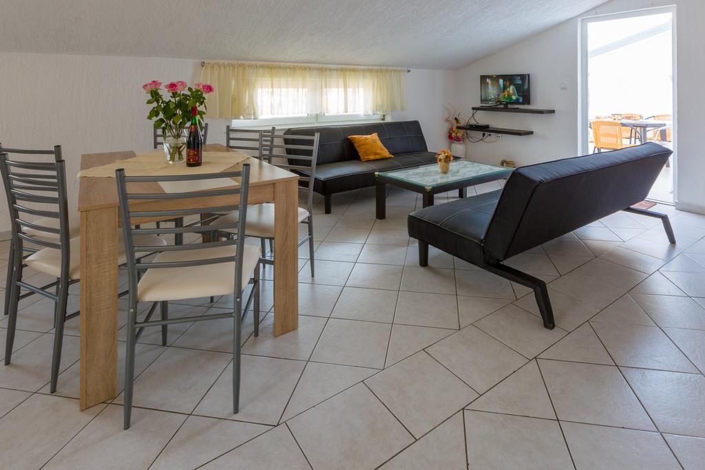 Apartments Marica Novi Vinodolski Eksteriør billede